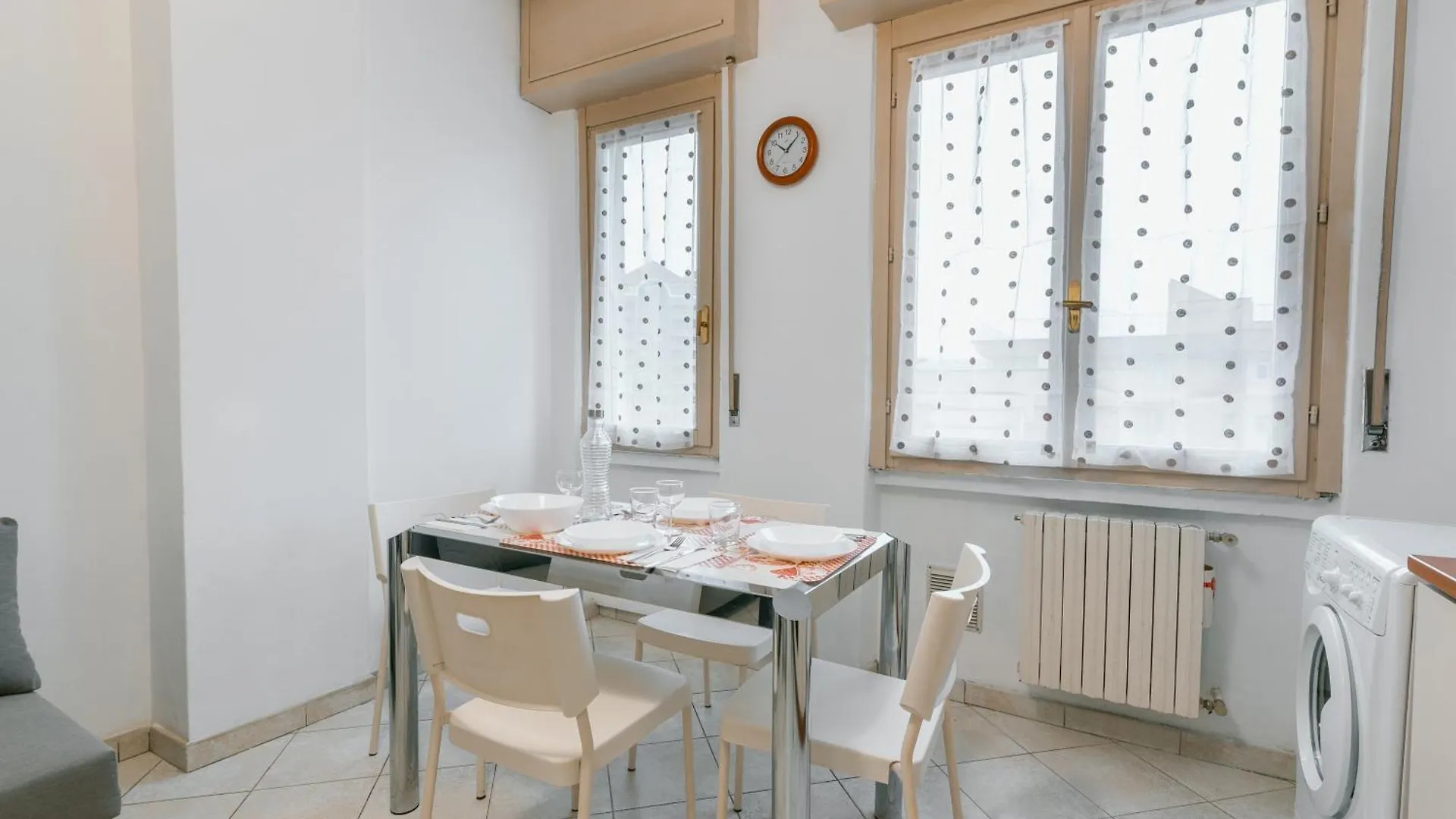 Ihost Apartment - De Andreis 11 Milaan Italië