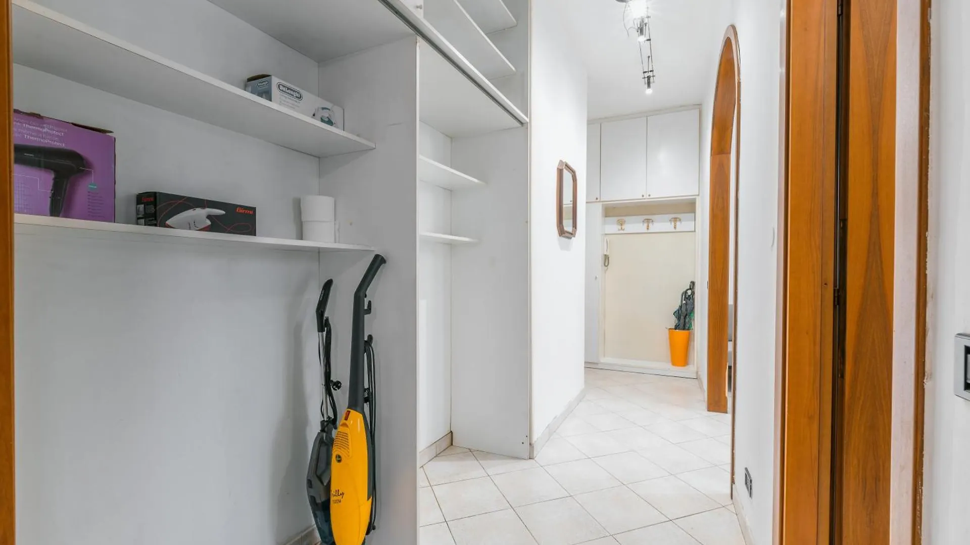 Ihost Apartment - De Andreis 11 Milaan